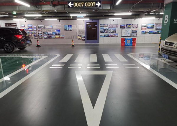 富萊德為武昌火車站地下車庫進行地坪翻新