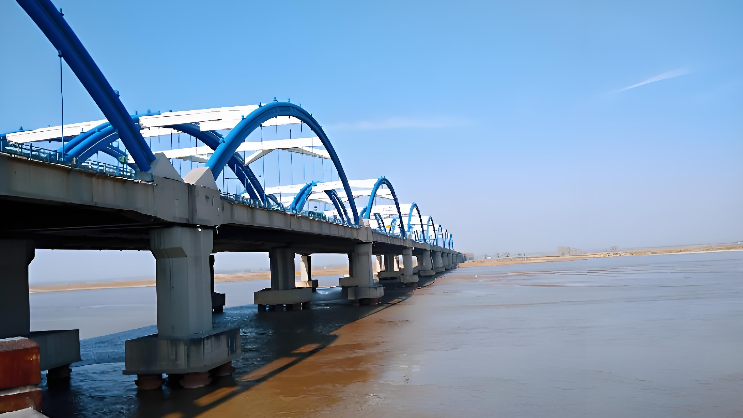 鄭州劉黃河公路大橋防腐涂裝工程：富萊德環氧富鋅和云鐵漆的成功應用