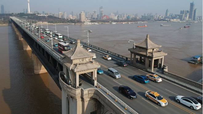 助力66歲長江大橋換新衣_富萊德涂料