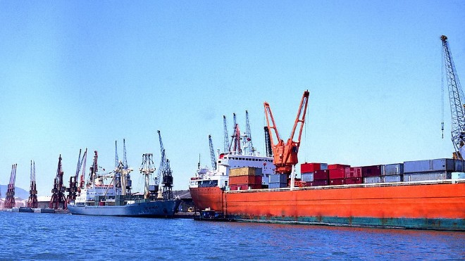 環氧漆廠家講述鐵紅防銹漆沉淀現象的解決辦法