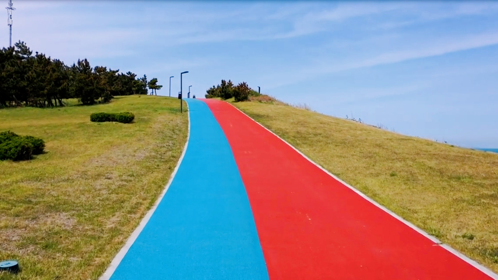 富萊德丙烯酸聚氨酯瀝青改色漆：景區顏值與效益雙升級的煥新利器