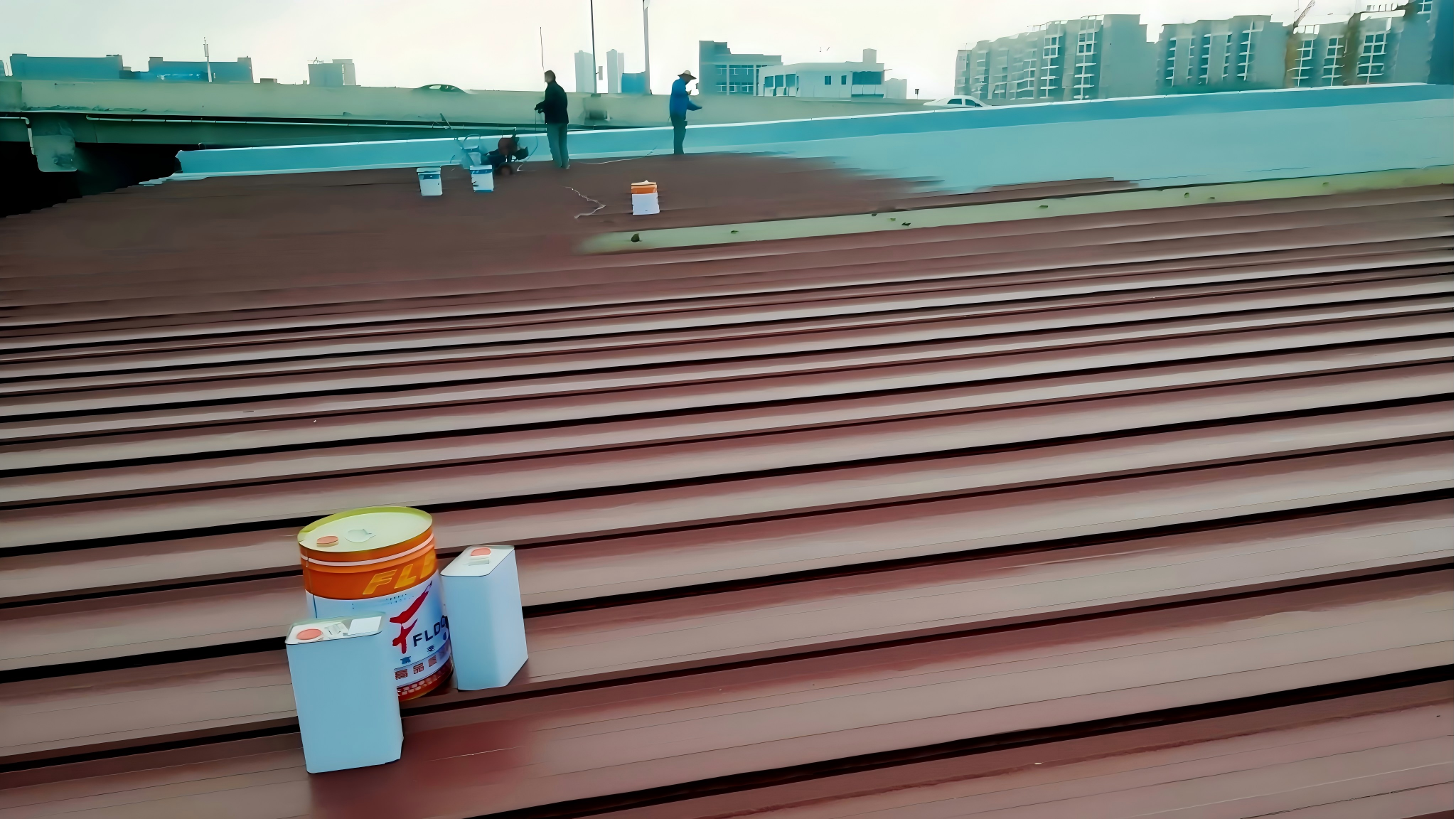 富萊德彩鋼瓦專用漆:翻新彩鋼瓦屋面的高效解決方案