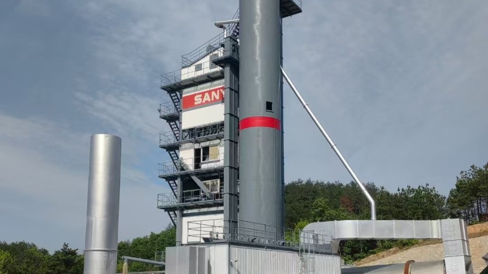 長效防腐，美觀耐用：富萊德涂料在瀝青攪拌站的應用實踐