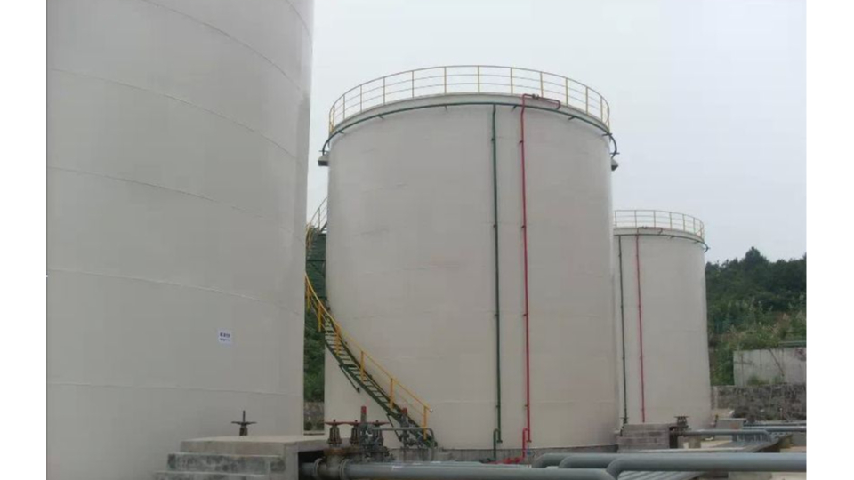 石油儲罐防腐難題？富萊德涂料一站式解決，安全高效！
