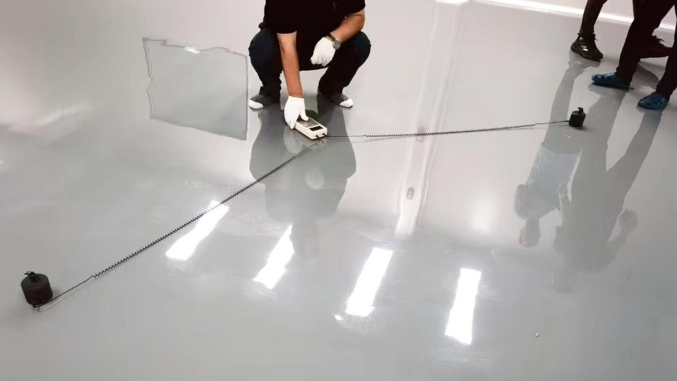 ?賦能電子智造,筑牢靜電防線:富萊德防靜電地坪漆——電子廠房車間的實用選擇