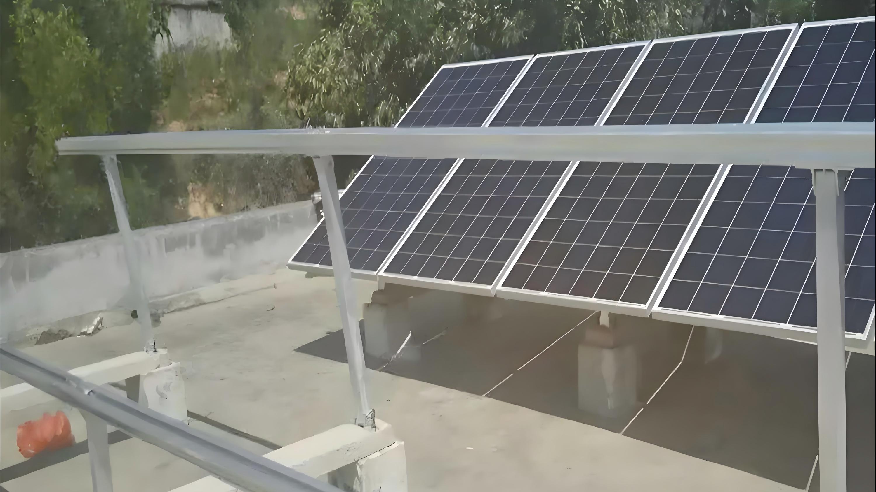 光伏支架防腐“掉鏈子”?富萊德涂料防腐體系,為您的光伏電站保駕護航