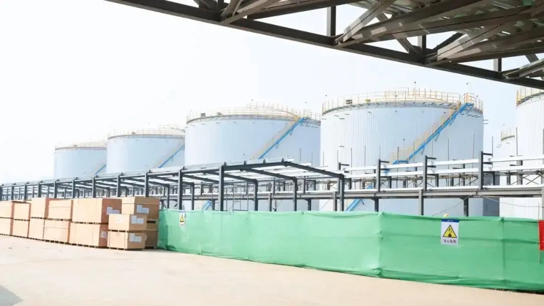?富萊德涂料以專業化防腐方案護航江陵石化倉儲設施長效防護